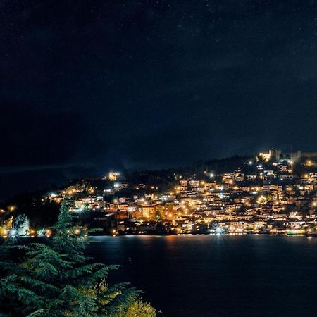 Hotel Lebed Ohrid Esterno foto