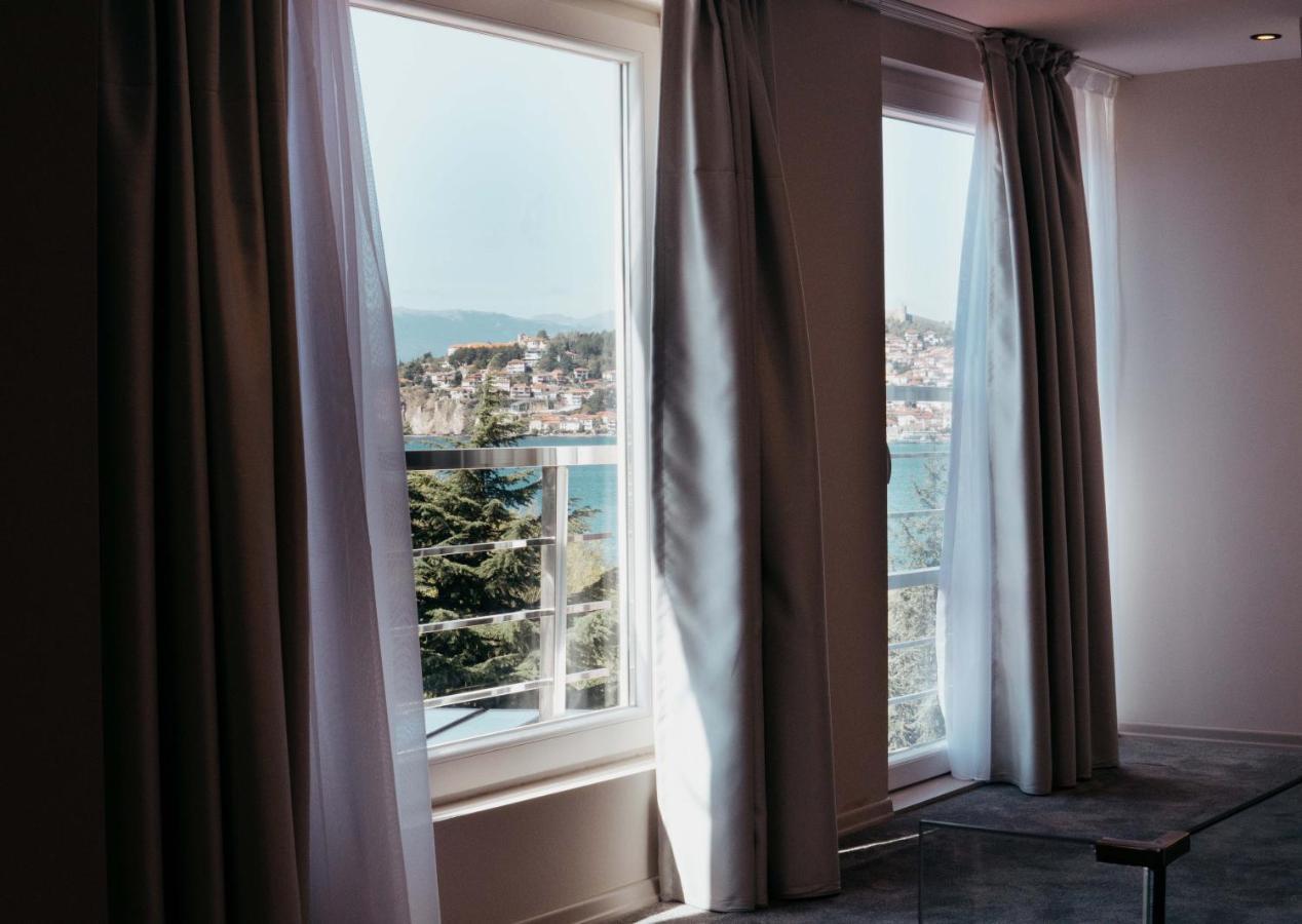 Hotel Lebed Ohrid Esterno foto