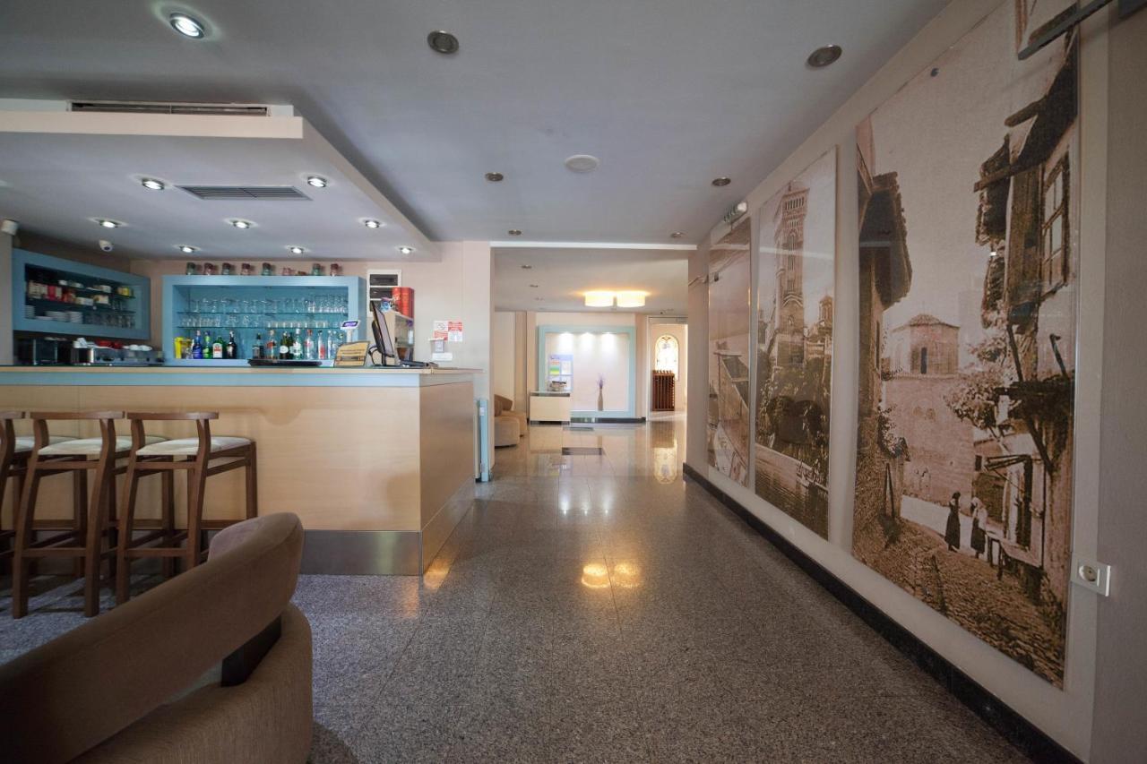Hotel Lebed Ohrid Esterno foto